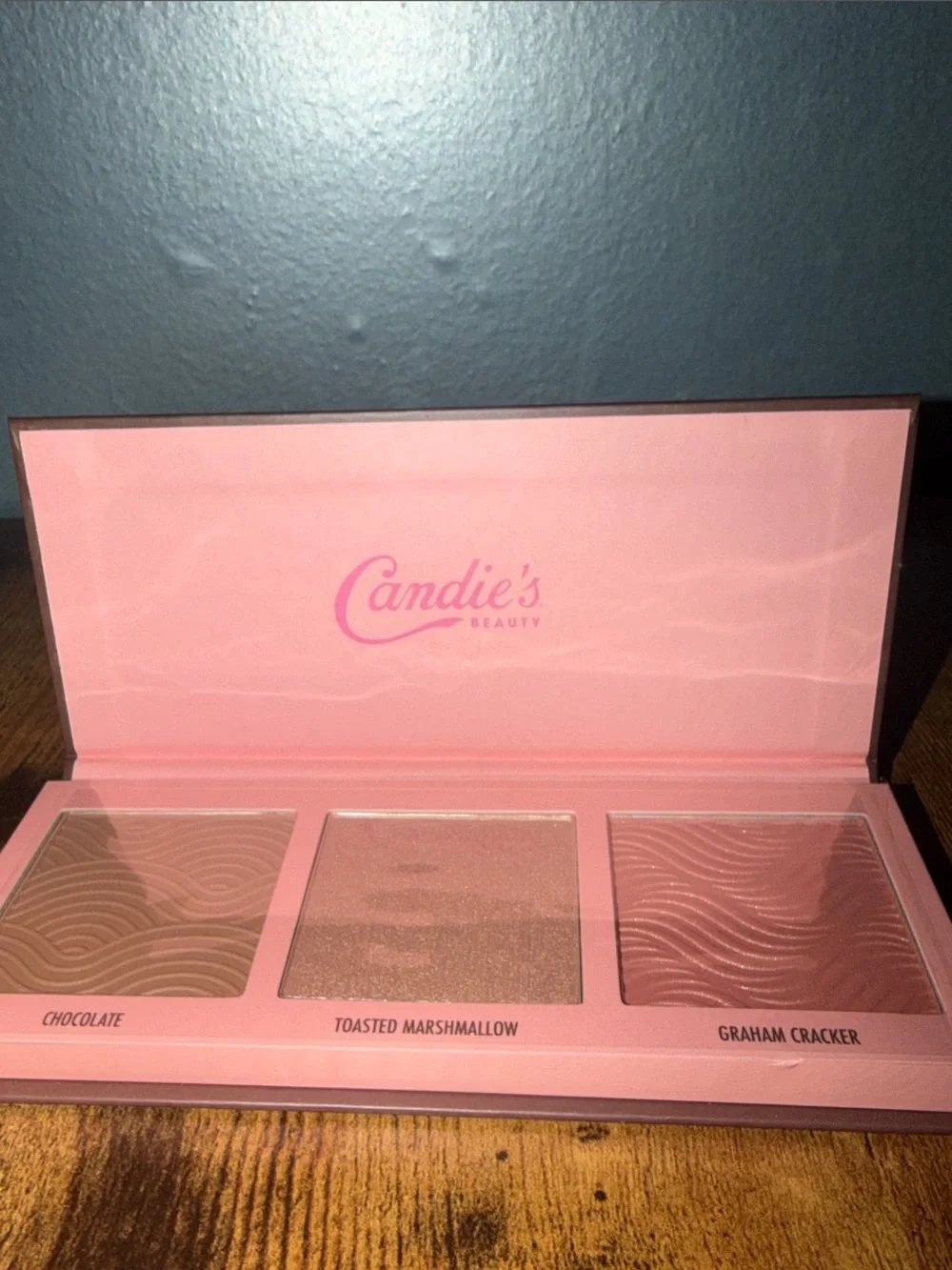 Candie's Pink S'mores Face Contour Palette with Neutral & Rose Shades